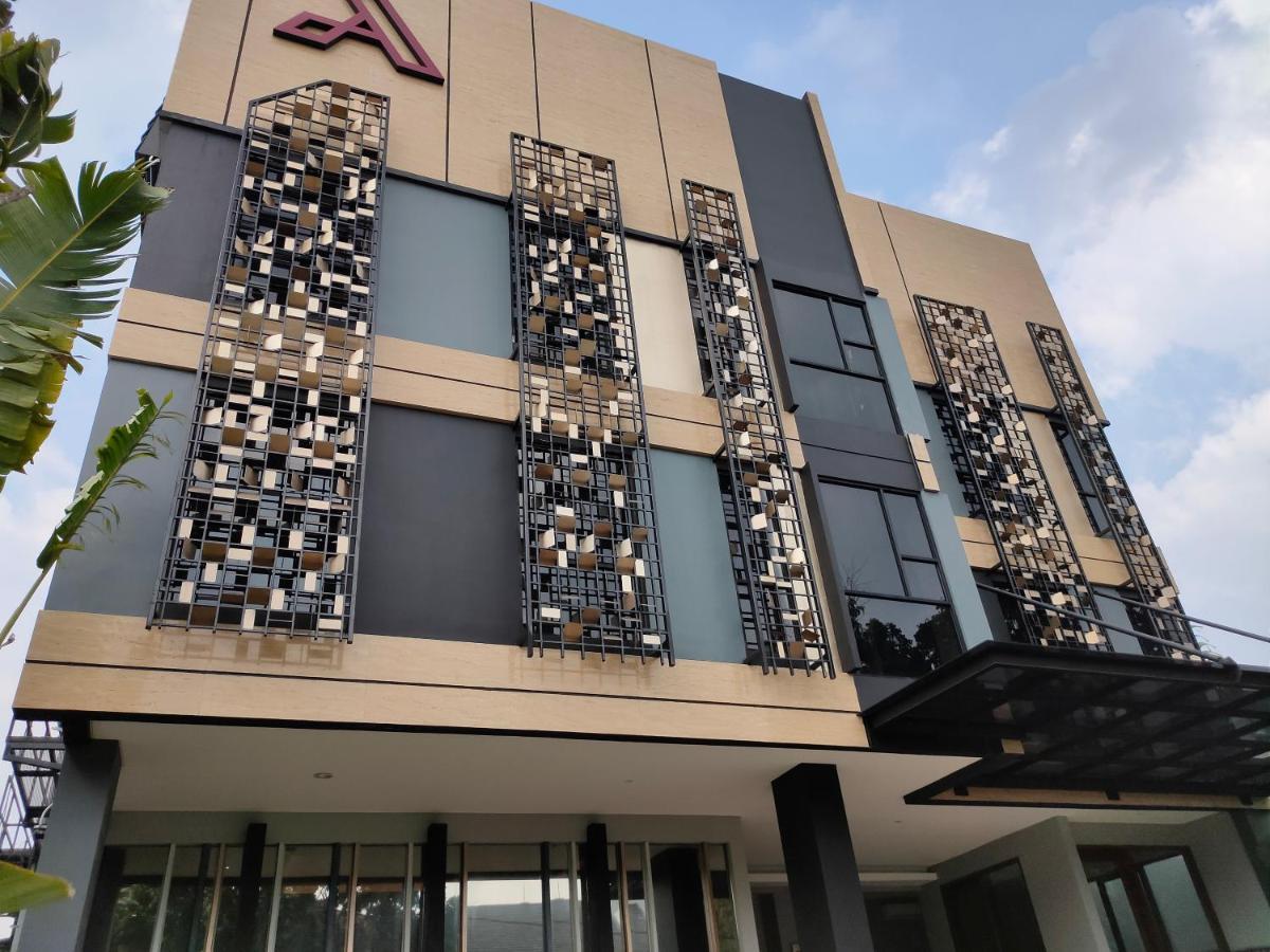Adotel Jakarta Buitenkant foto