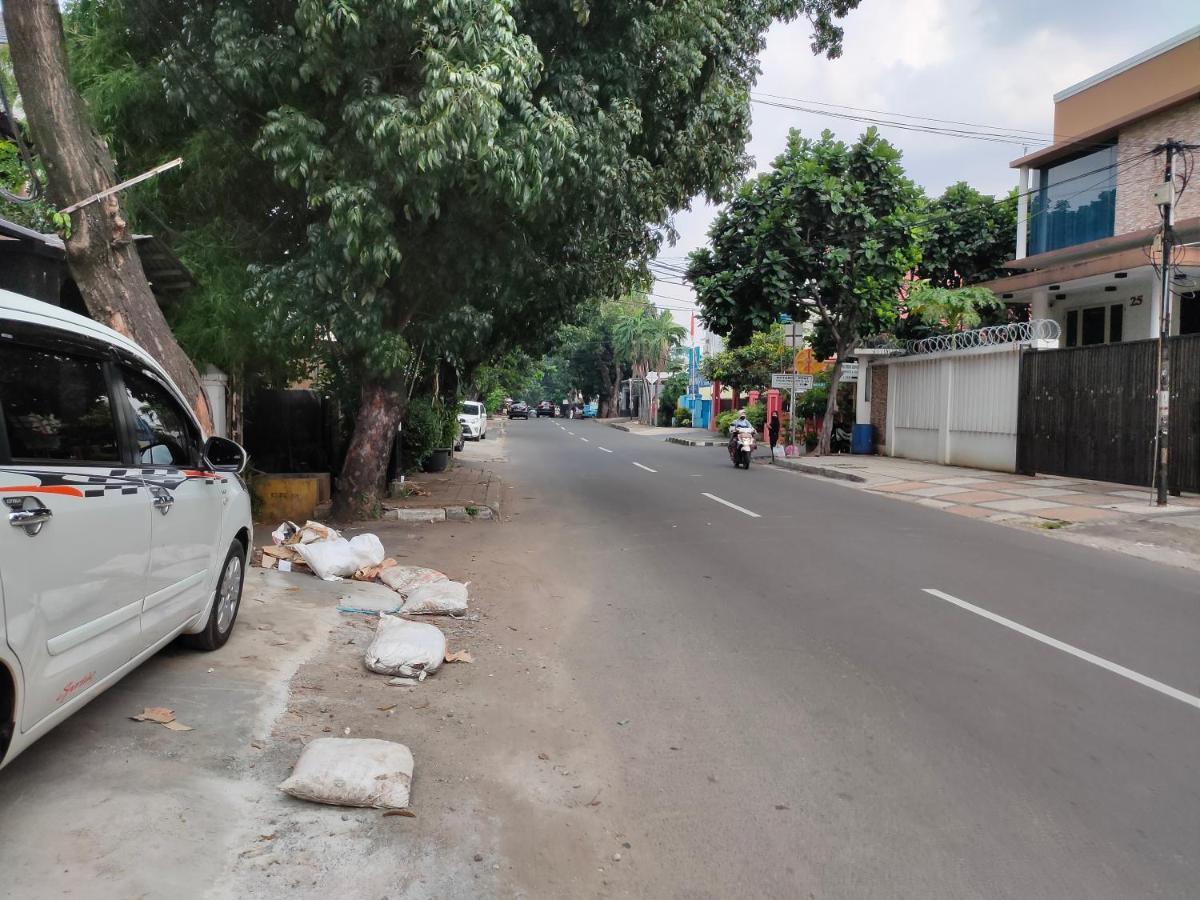 Adotel Jakarta Buitenkant foto