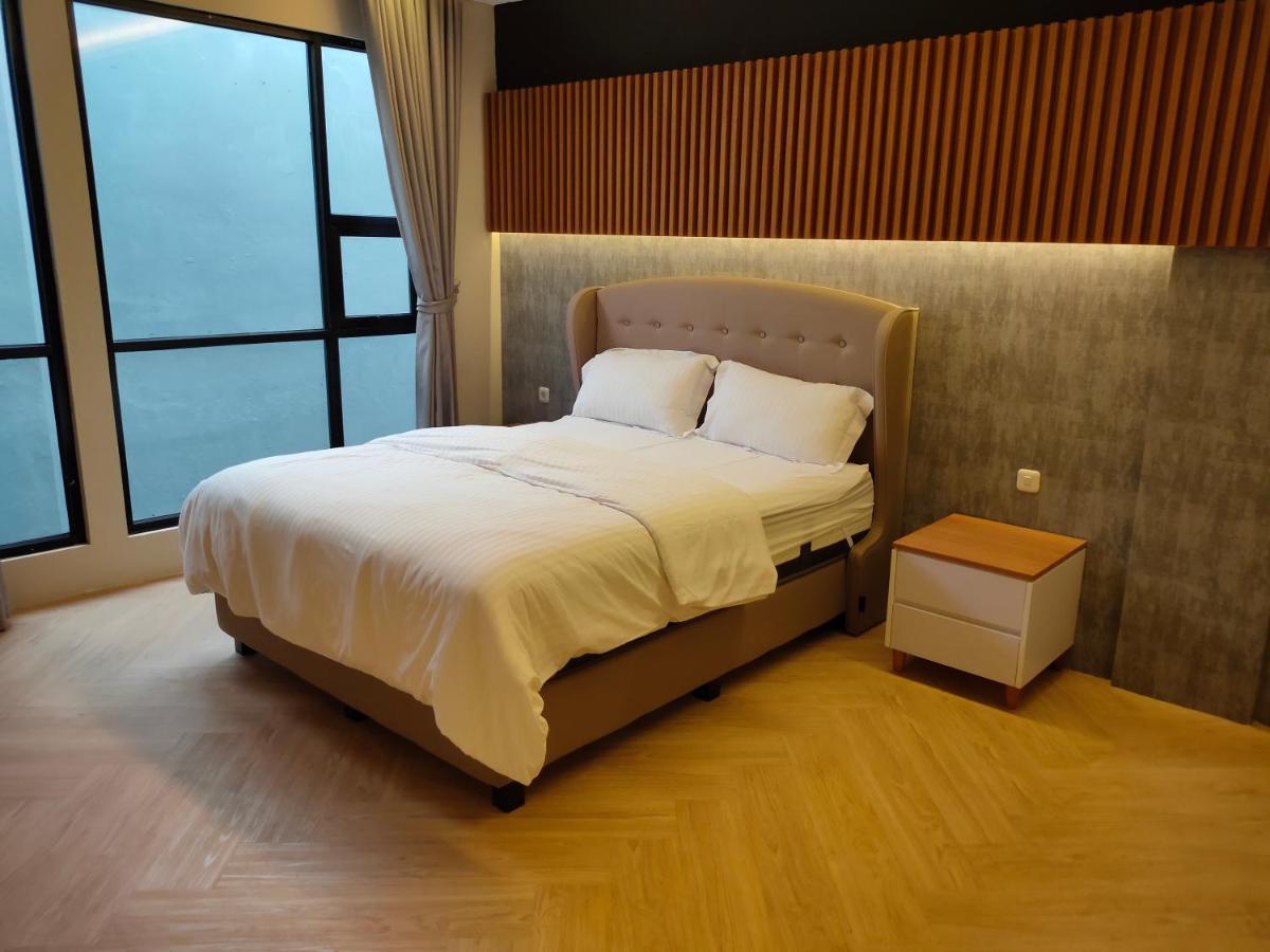 Adotel Jakarta Buitenkant foto