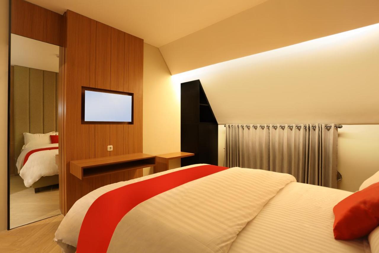 Adotel Jakarta Buitenkant foto
